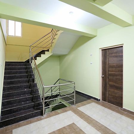 Oyo 11343 Hotel Sai International Bhubaneswar Buitenkant foto