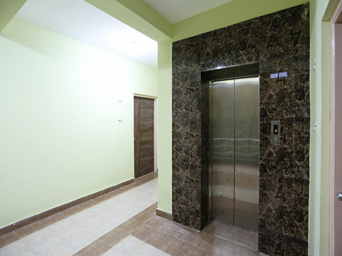 Oyo 11343 Hotel Sai International Bhubaneswar Buitenkant foto