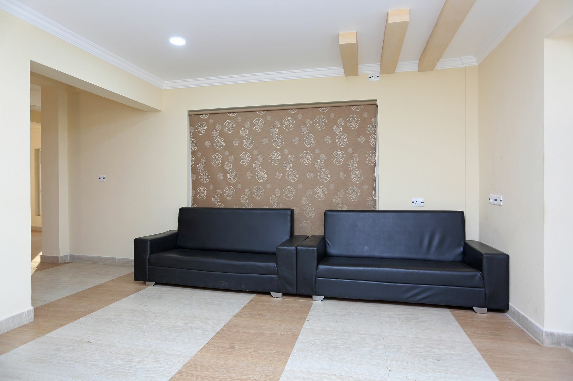 Oyo 11343 Hotel Sai International Bhubaneswar Buitenkant foto