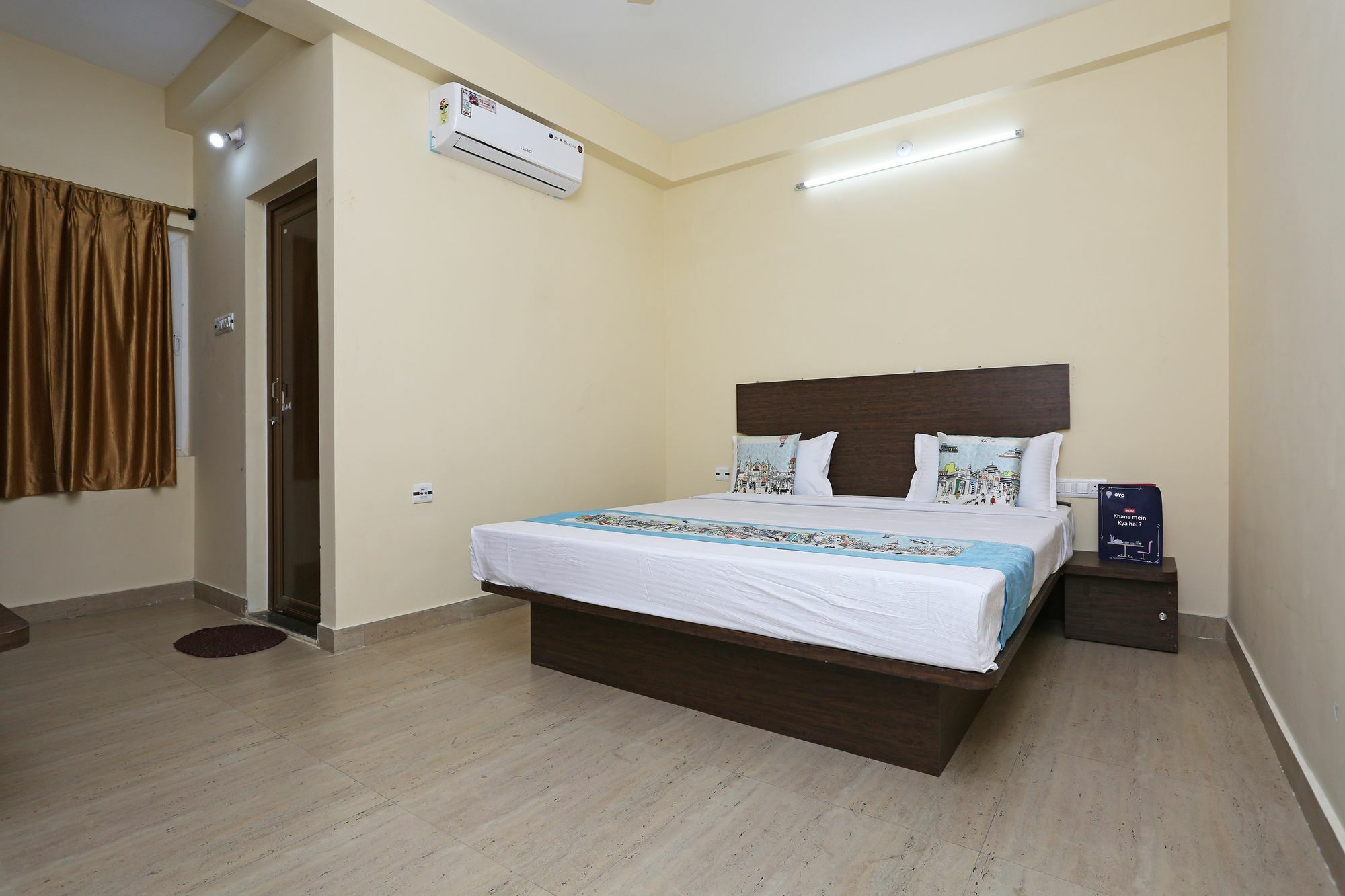 Oyo 11343 Hotel Sai International Bhubaneswar Buitenkant foto