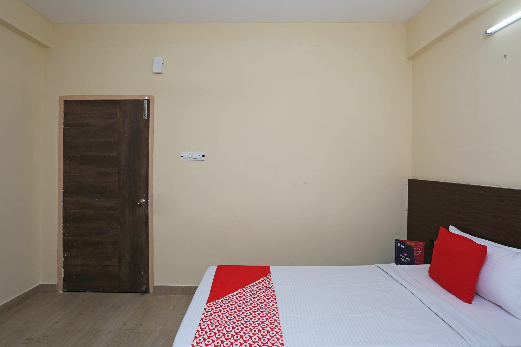 Oyo 11343 Hotel Sai International Bhubaneswar Buitenkant foto